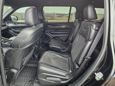 2022 Jeep Grand Cherokee L Altitude