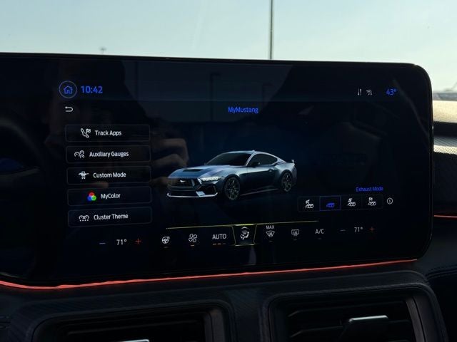 2025 Ford Mustang Dark Horse