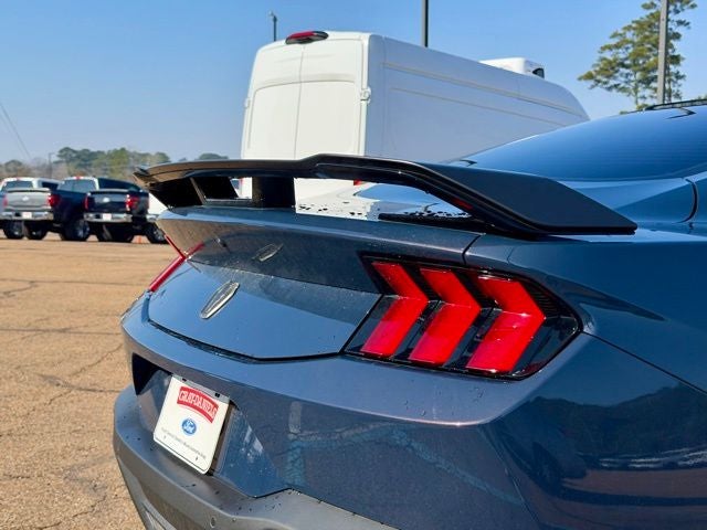 2025 Ford Mustang Dark Horse