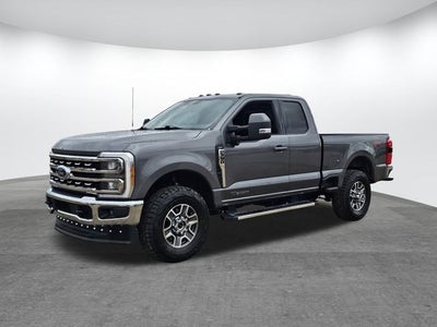 2023 Ford F-350SD Lariat