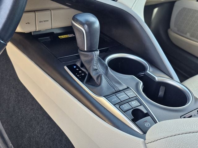 2023 Toyota Camry Hybrid XLE