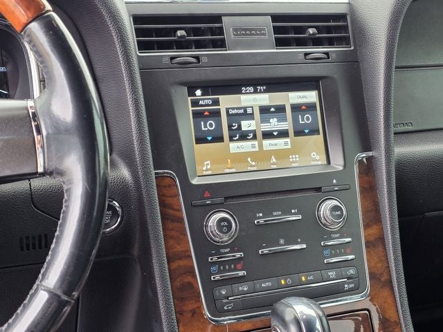 2016 Lincoln Navigator Select
