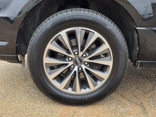 2016 Lincoln Navigator Select