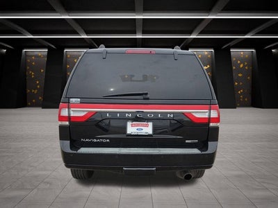 2016 Lincoln Navigator Select