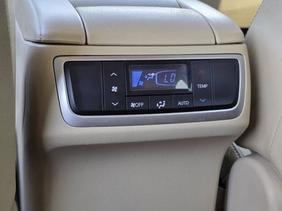 2017 Toyota Highlander Base