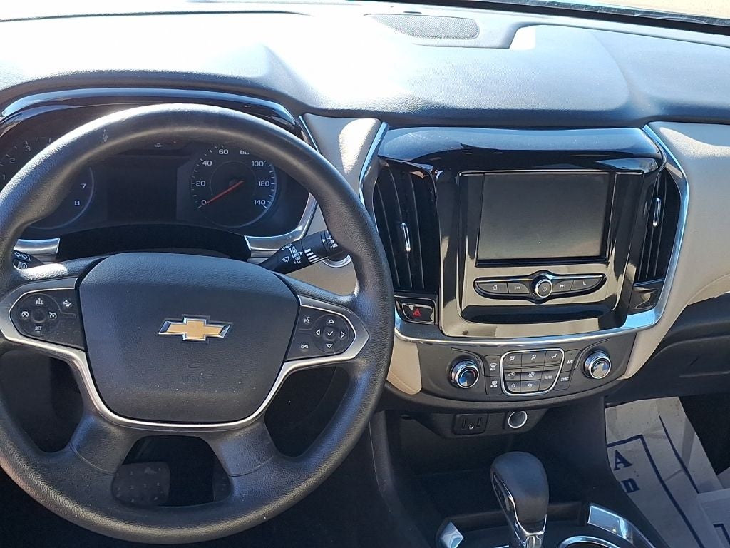 2023 Chevrolet Traverse LS