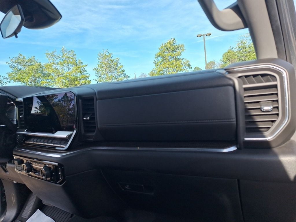 2025 Chevrolet Silverado 1500 LT LT1