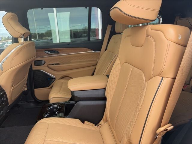 2022 Jeep Grand Cherokee L Summit