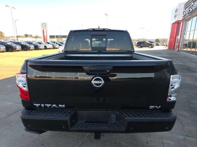 2023 Nissan Titan SV