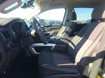 2023 Nissan Titan SV