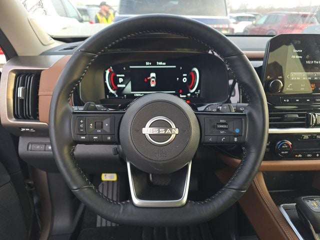 2024 Nissan Pathfinder Platinum