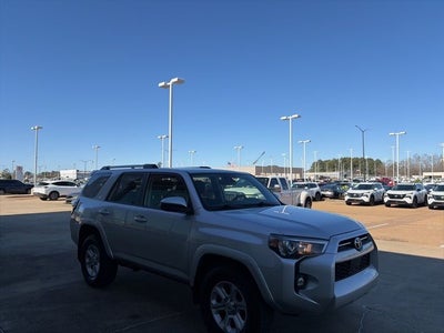 2024 Toyota 4Runner SR5