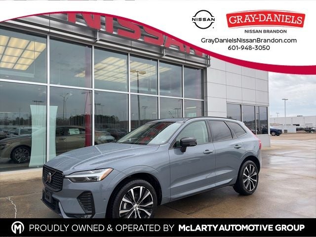 2023 Volvo XC60 B5 Plus Dark Theme