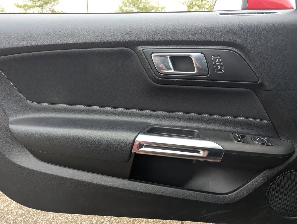 2021 Ford Mustang EcoBoost