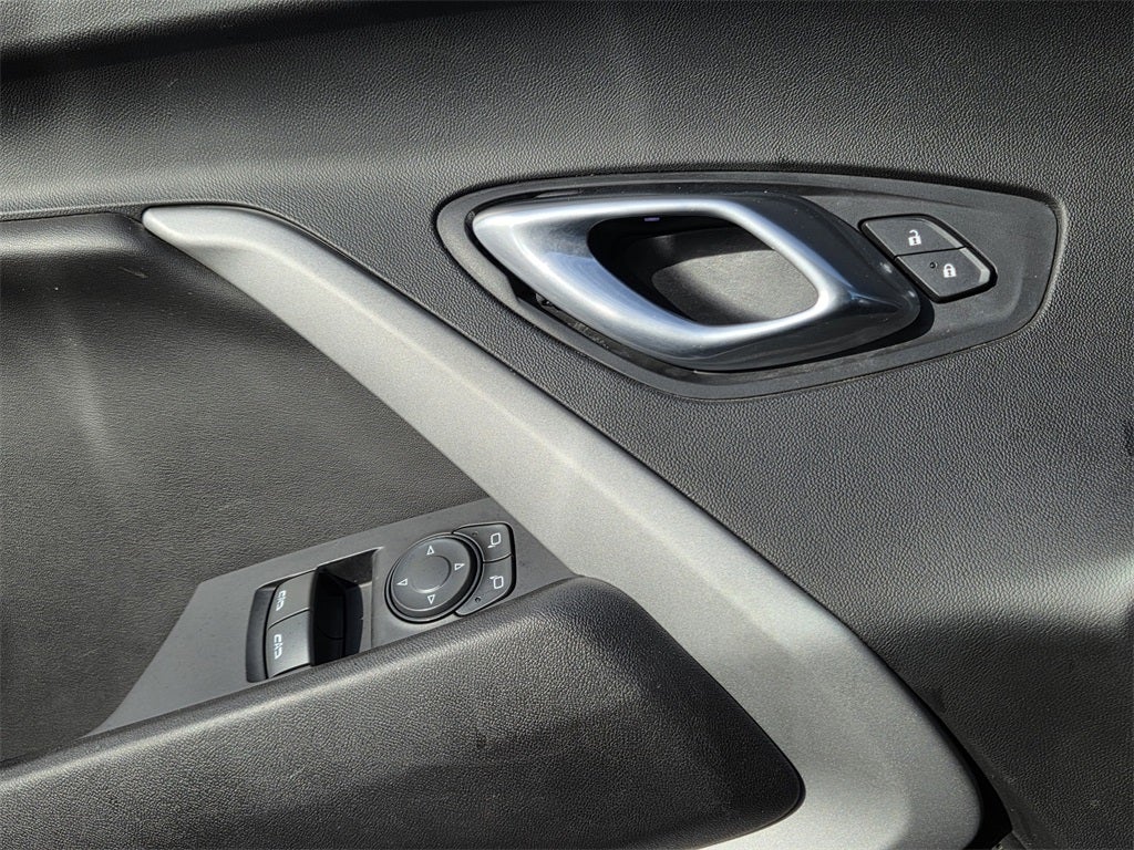 2019 Chevrolet Camaro 2LT 2LT