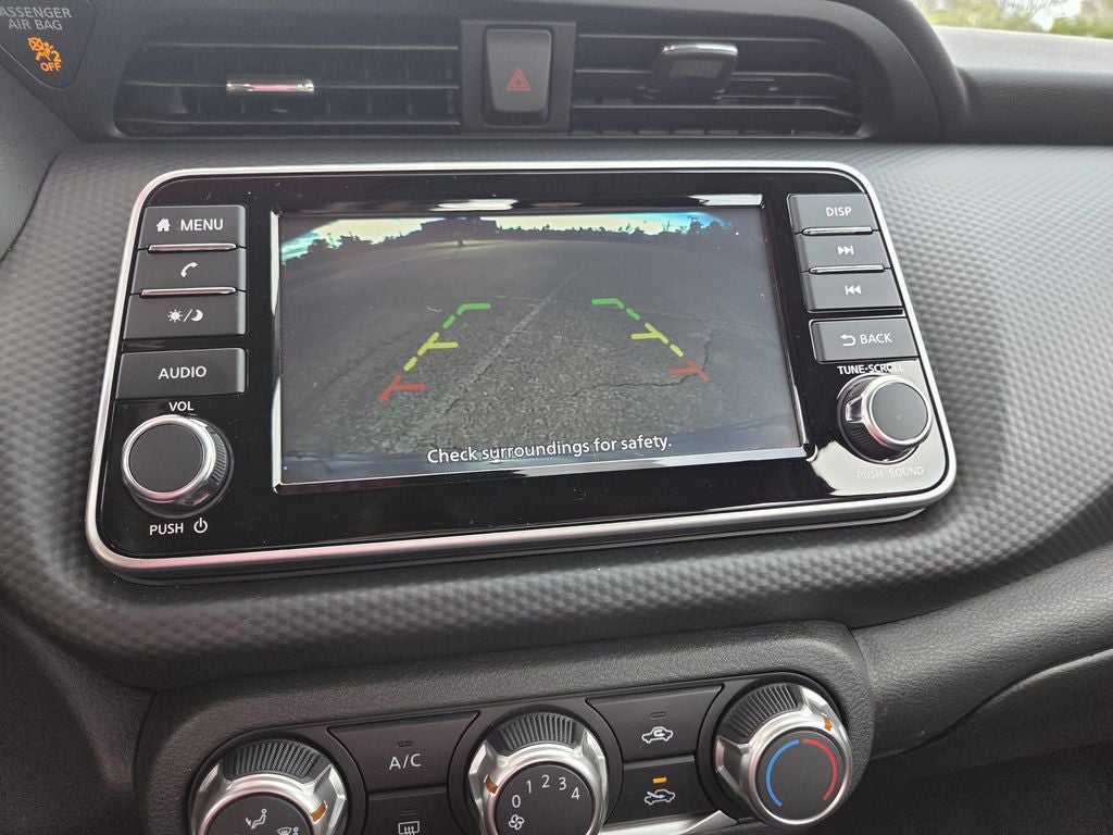 2025 Nissan Kicks Play S