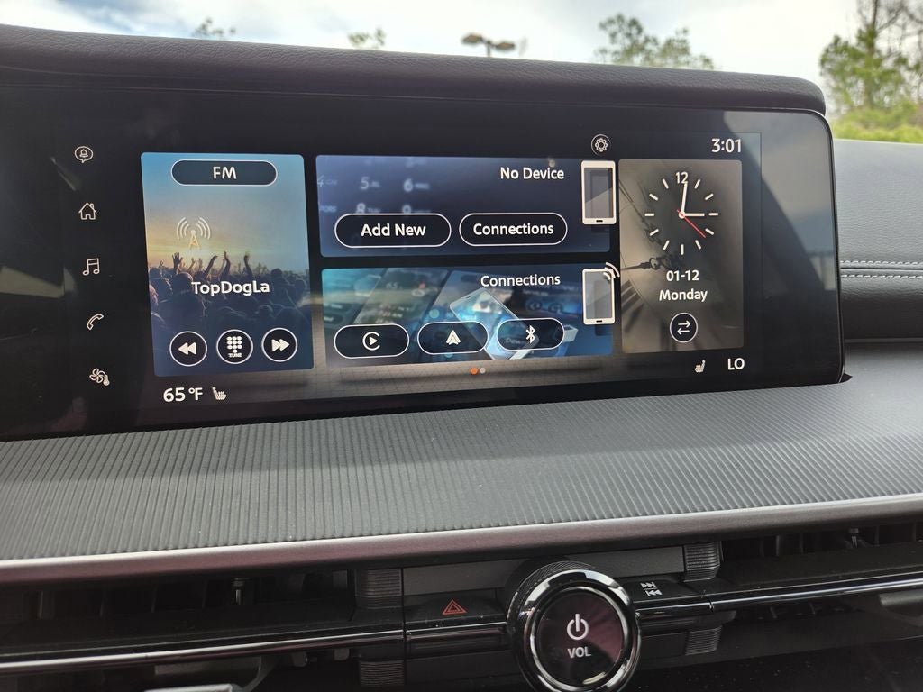 2025 Nissan Murano SV