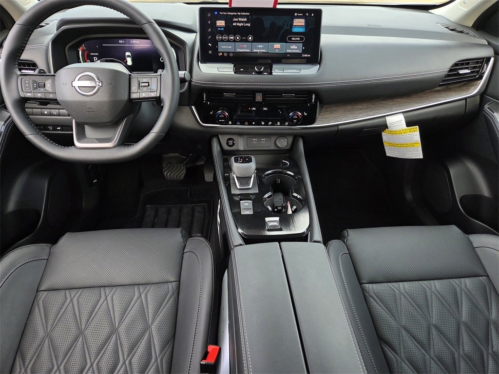 2025 Nissan Rogue Platinum