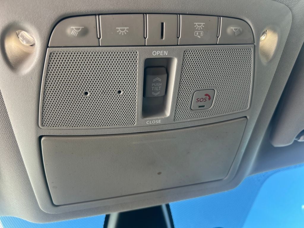 2023 Nissan Maxima Platinum