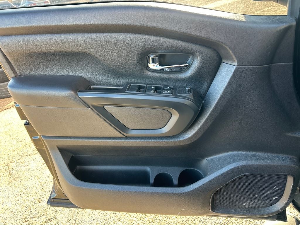 2019 Nissan Titan SV