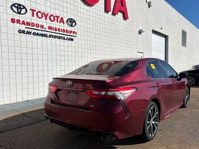2018 Toyota Camry SE