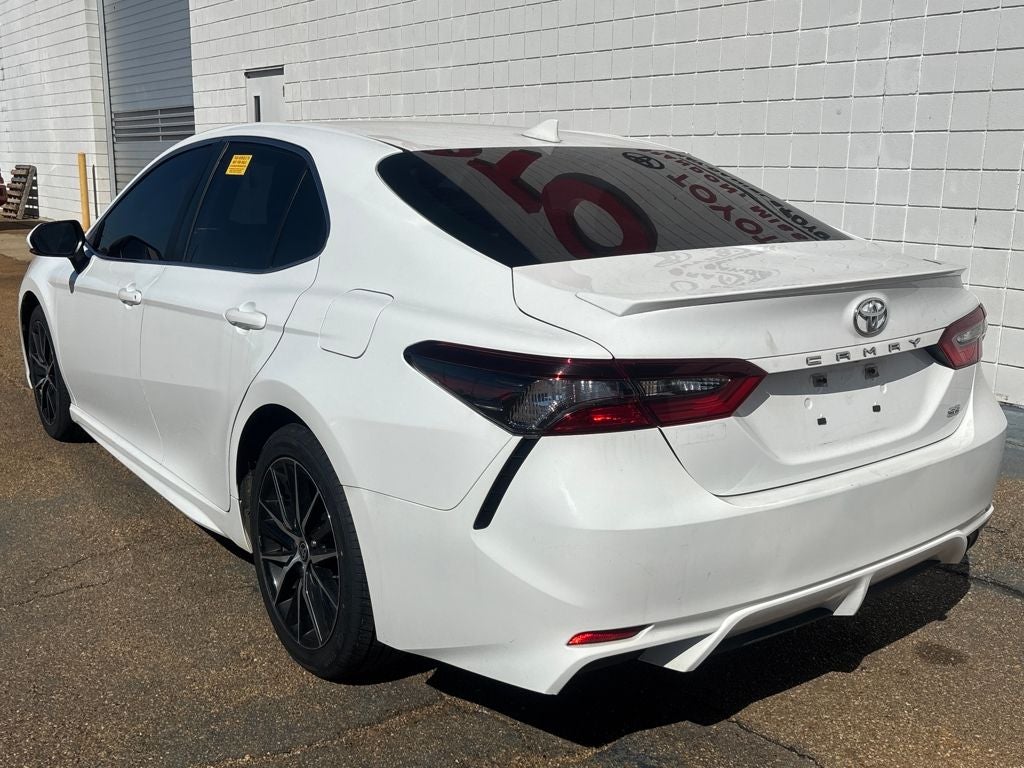 2022 Toyota Camry SE