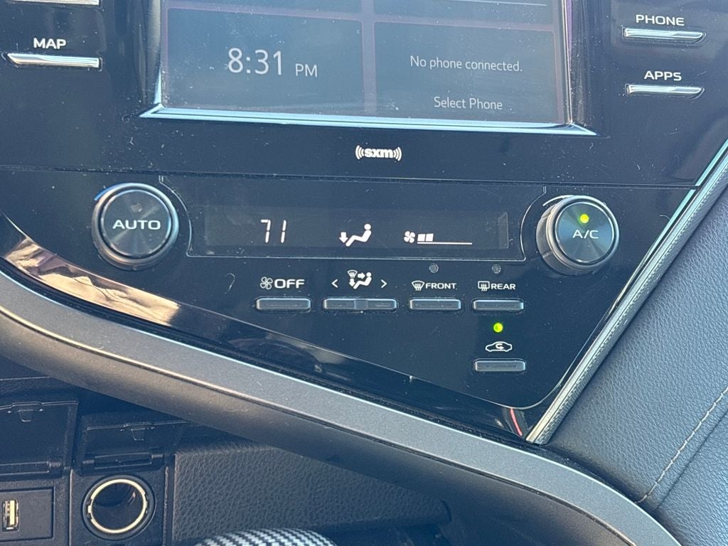 2020 Toyota Camry SE