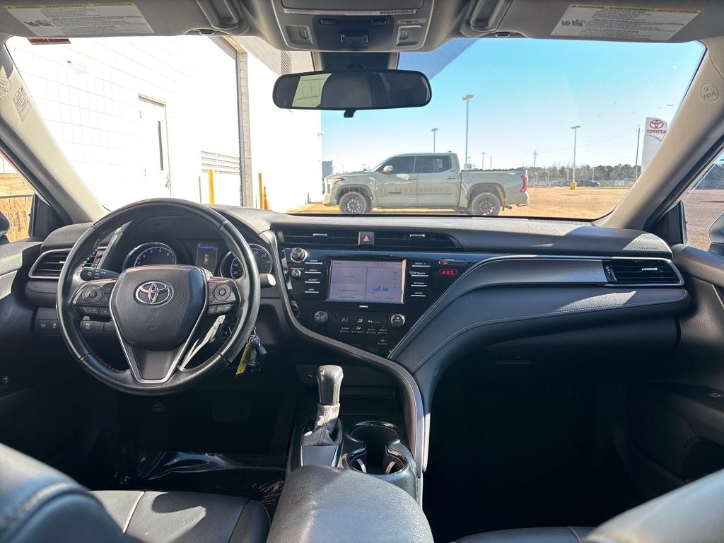 2020 Toyota Camry SE