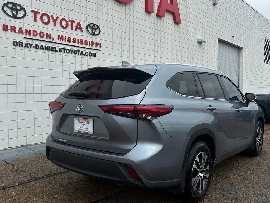 2021 Toyota Highlander XLE