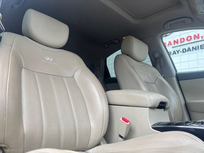 2014 INFINITI QX70 Base