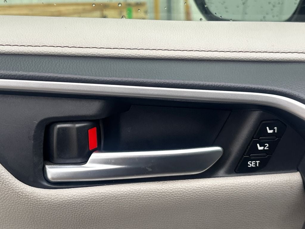 2020 Toyota RAV4 Limited