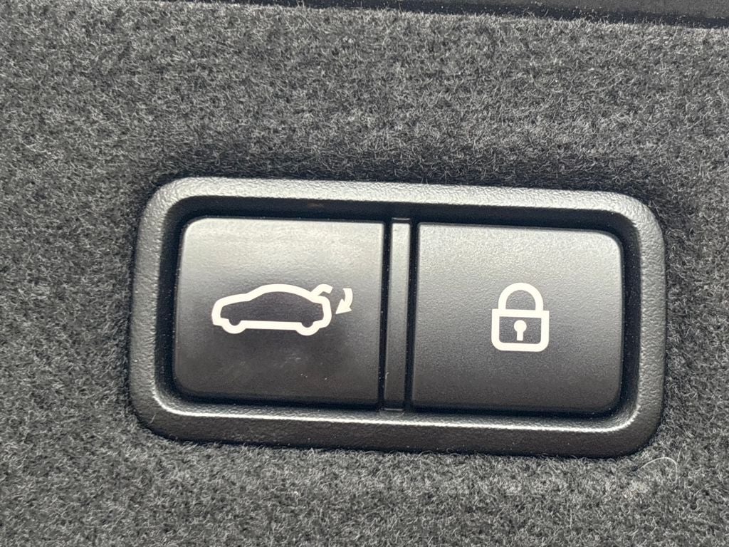 2017 Genesis G90 5.0 Ultimate