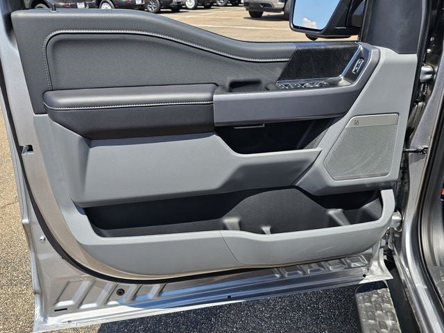 2025 Ford F-150 Lightning Flash™