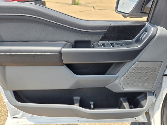 2025 Ford F-150 Lightning Flash™