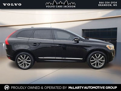 2017 Volvo XC60 T5 Inscription