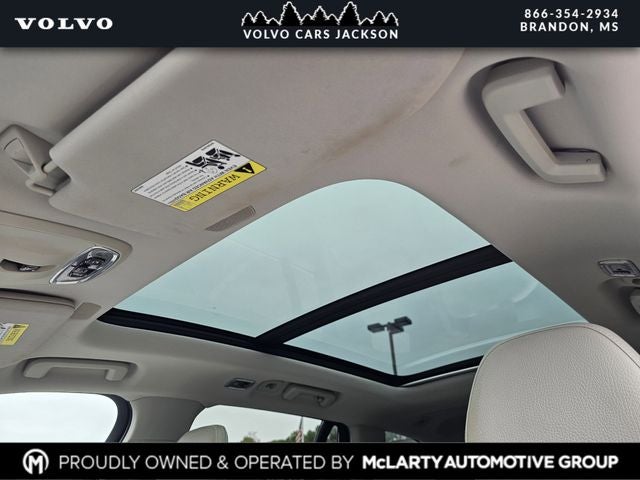 2018 Volvo XC90 T6 Momentum