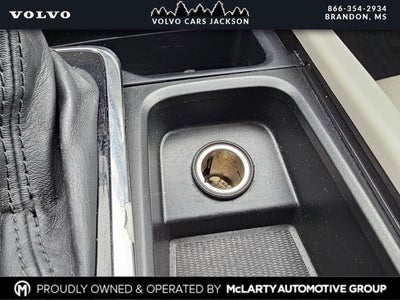 2018 Volvo XC90 T6 Momentum